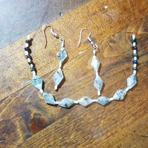 Earring and necklace set